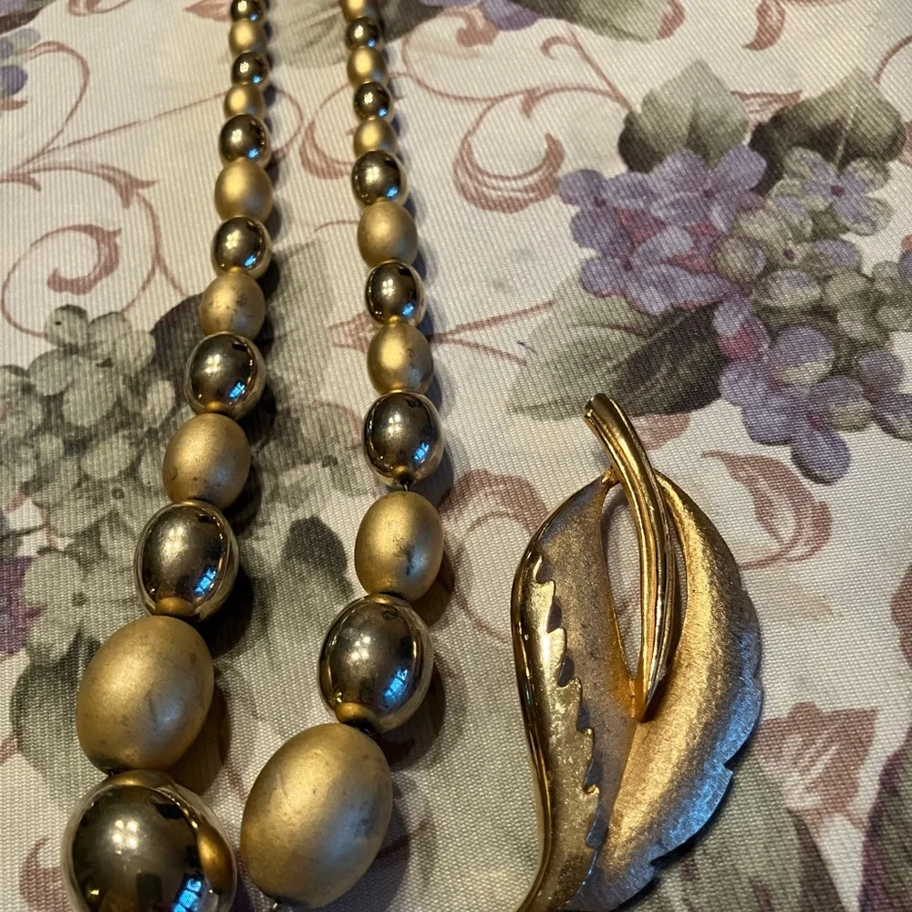 KOREAN STAMPED VINTAGE GOLD NECKLACE AND MATCHED BROOCH EARLY PIECE - Picture 13 of 16